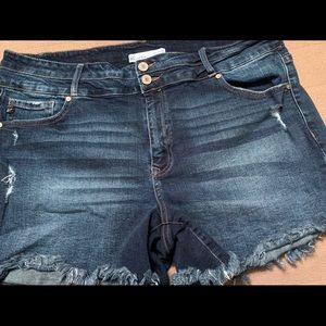 KanCan jean shorts